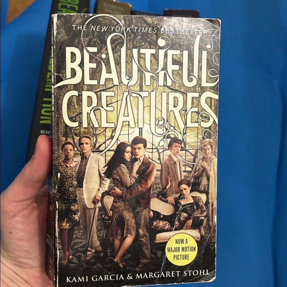 Beautiful Creatures Set Of Five Four Soft Cover One Hard Cover NWOTS - Picture 2 of 16